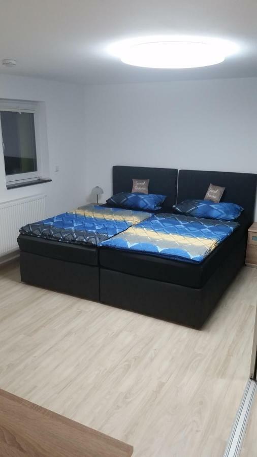 Ferienwohnung Sandra Hockenheim Bagian luar foto