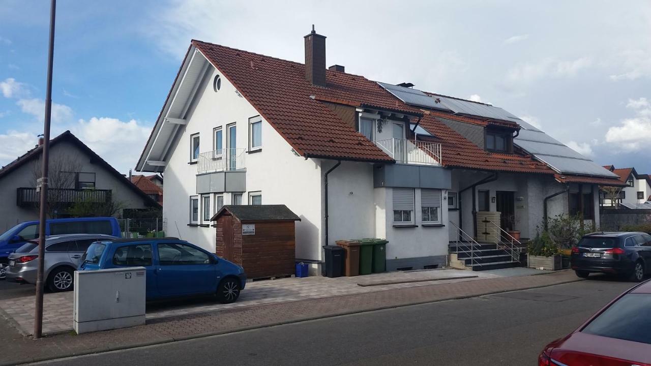 Ferienwohnung Sandra Hockenheim Bagian luar foto
